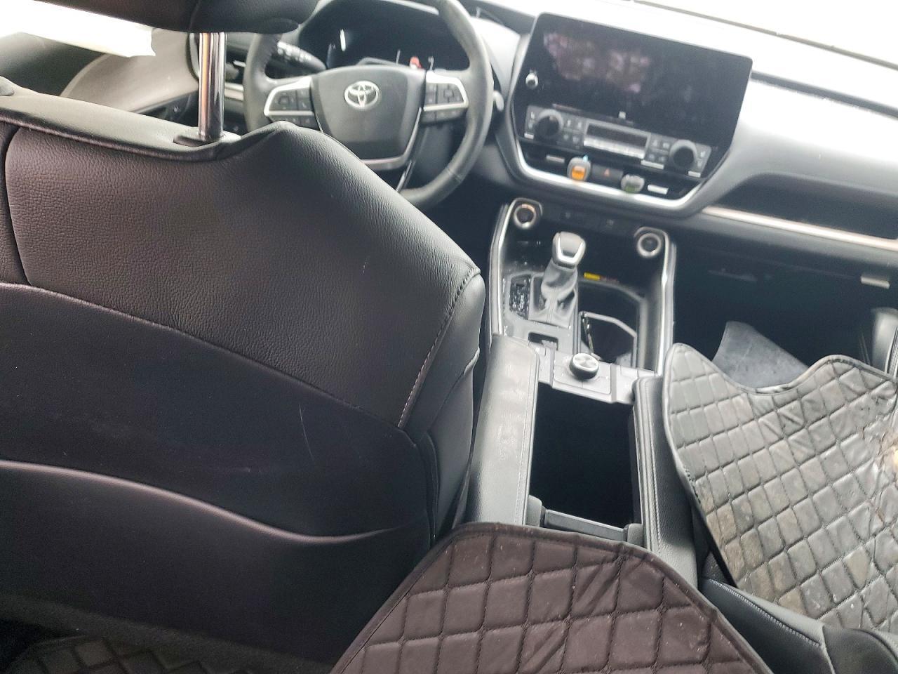 2024 TOYOTA HIGHLANDER