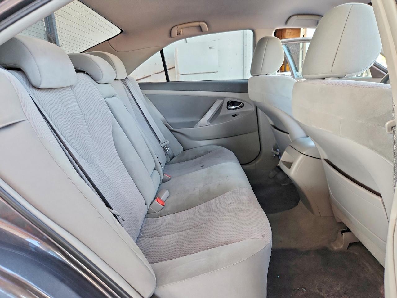 2011 TOYOTA CAMRY