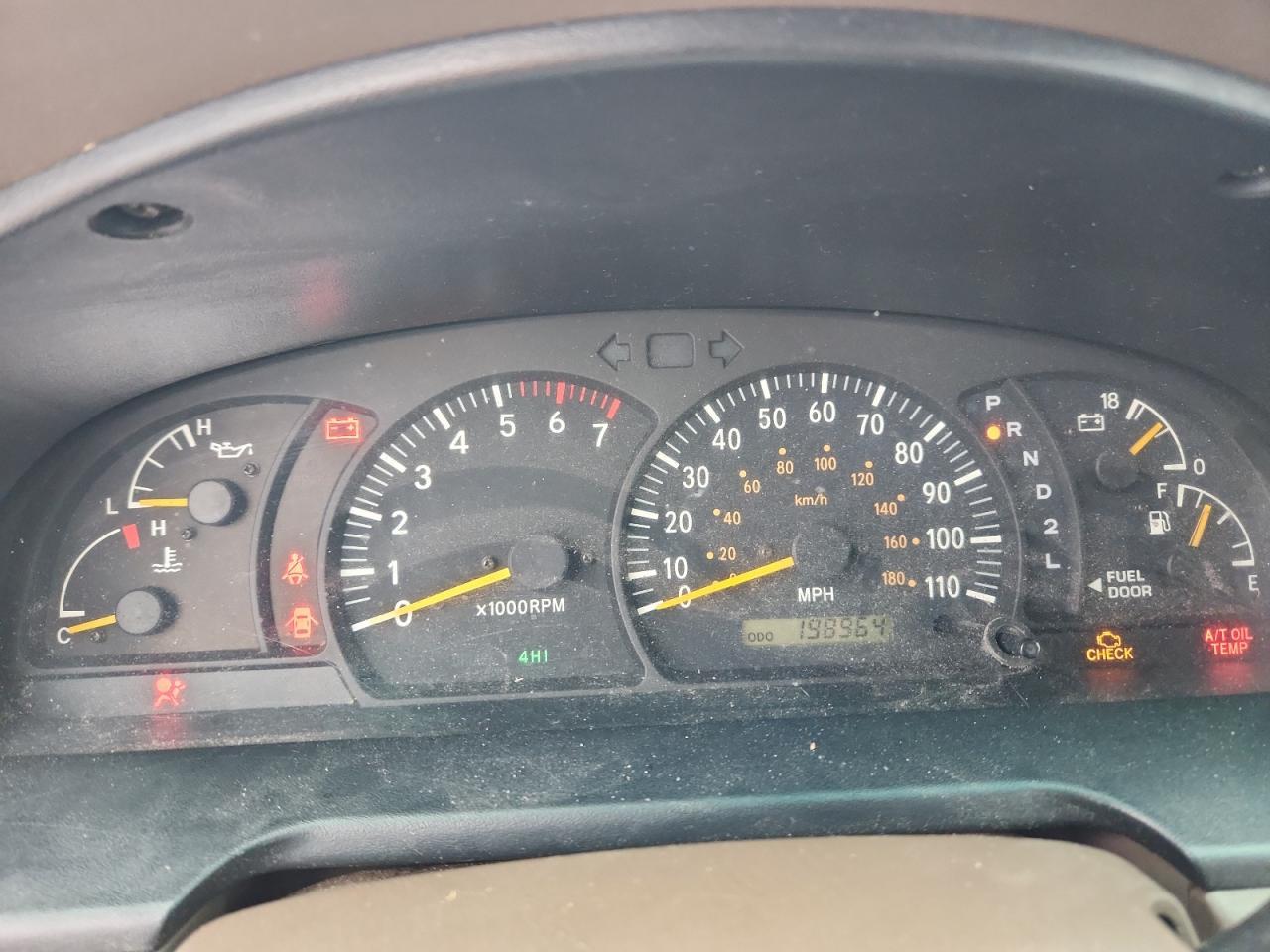 2002 TOYOTA TUNDRA