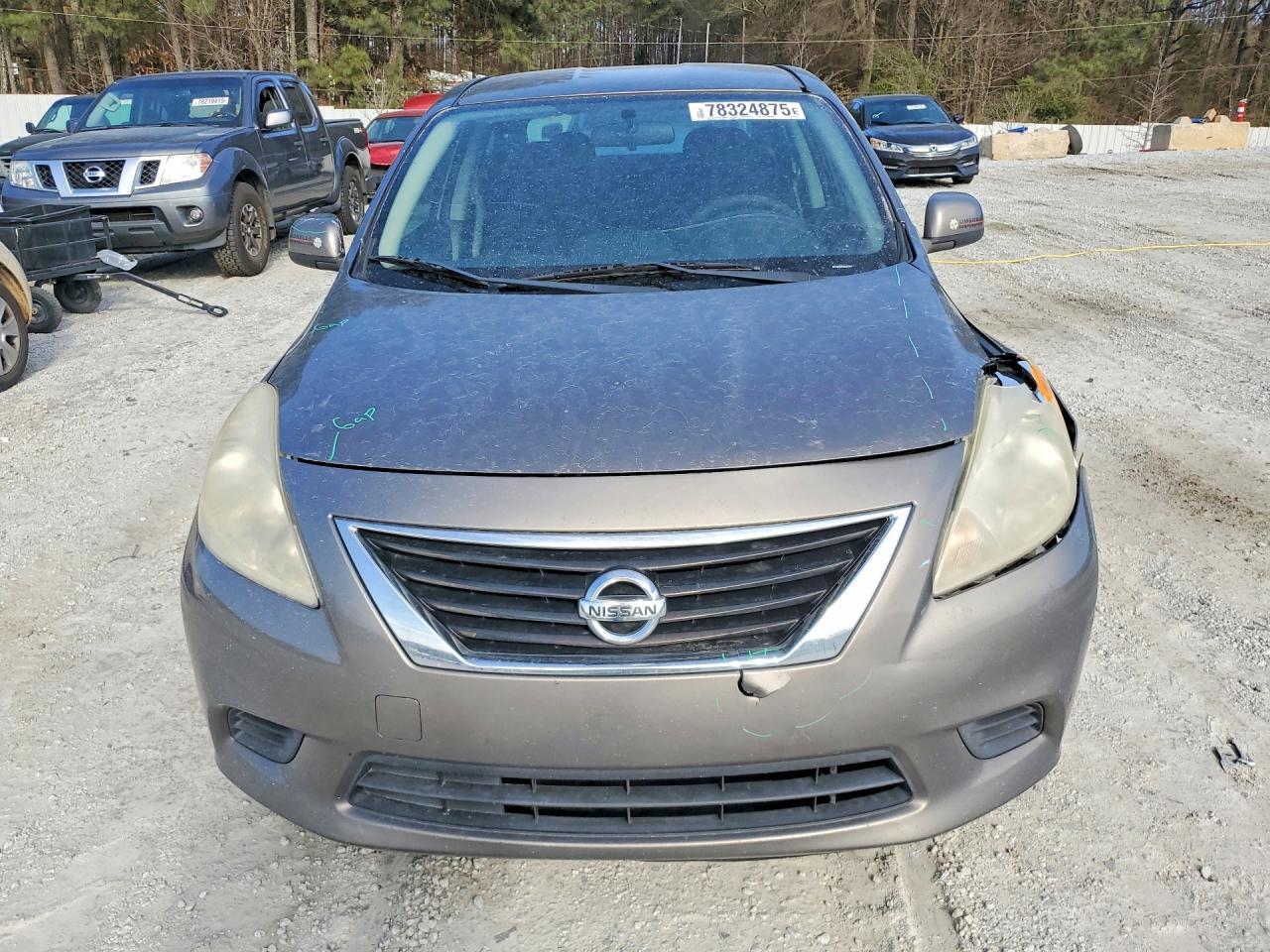 2013 NISSAN VERSA