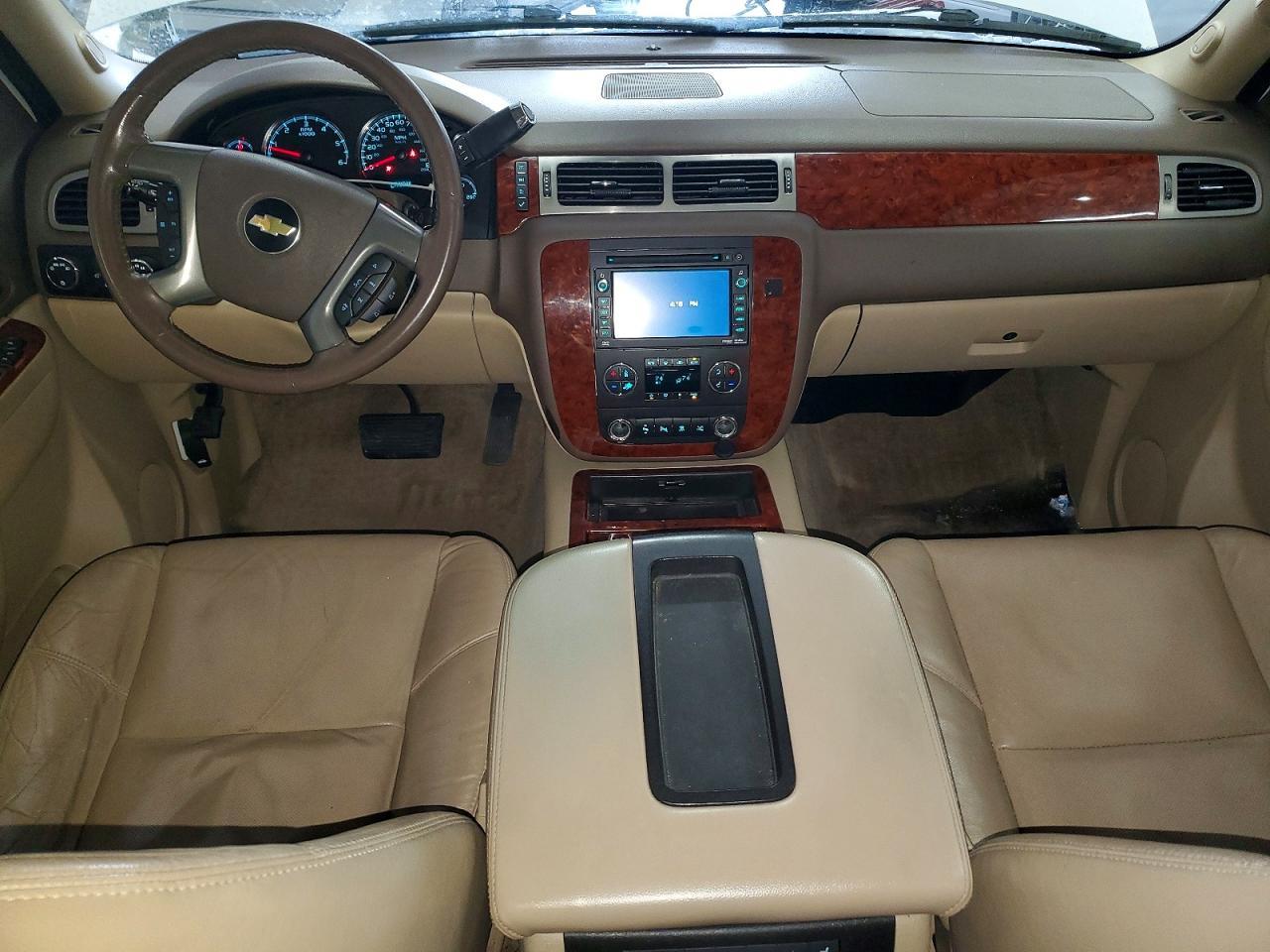 2011 CHEVROLET Suburban