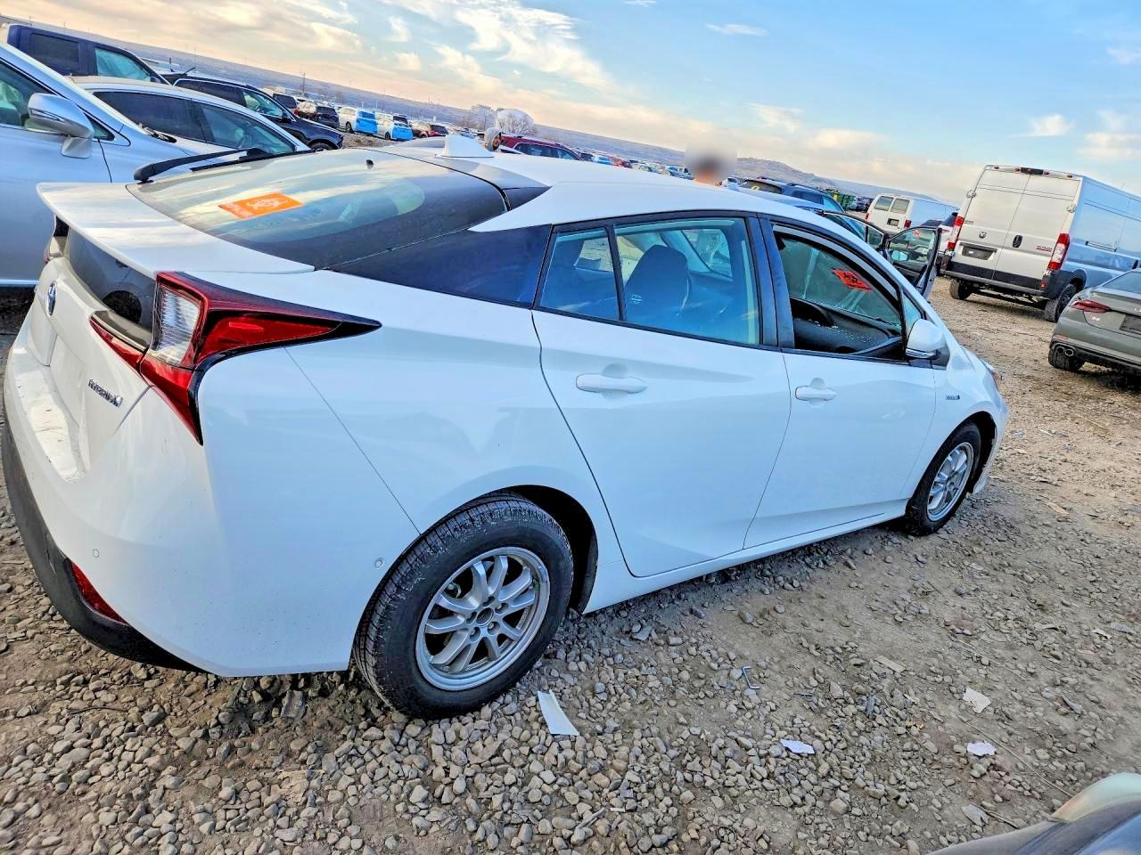 2021 TOYOTA PRIUS