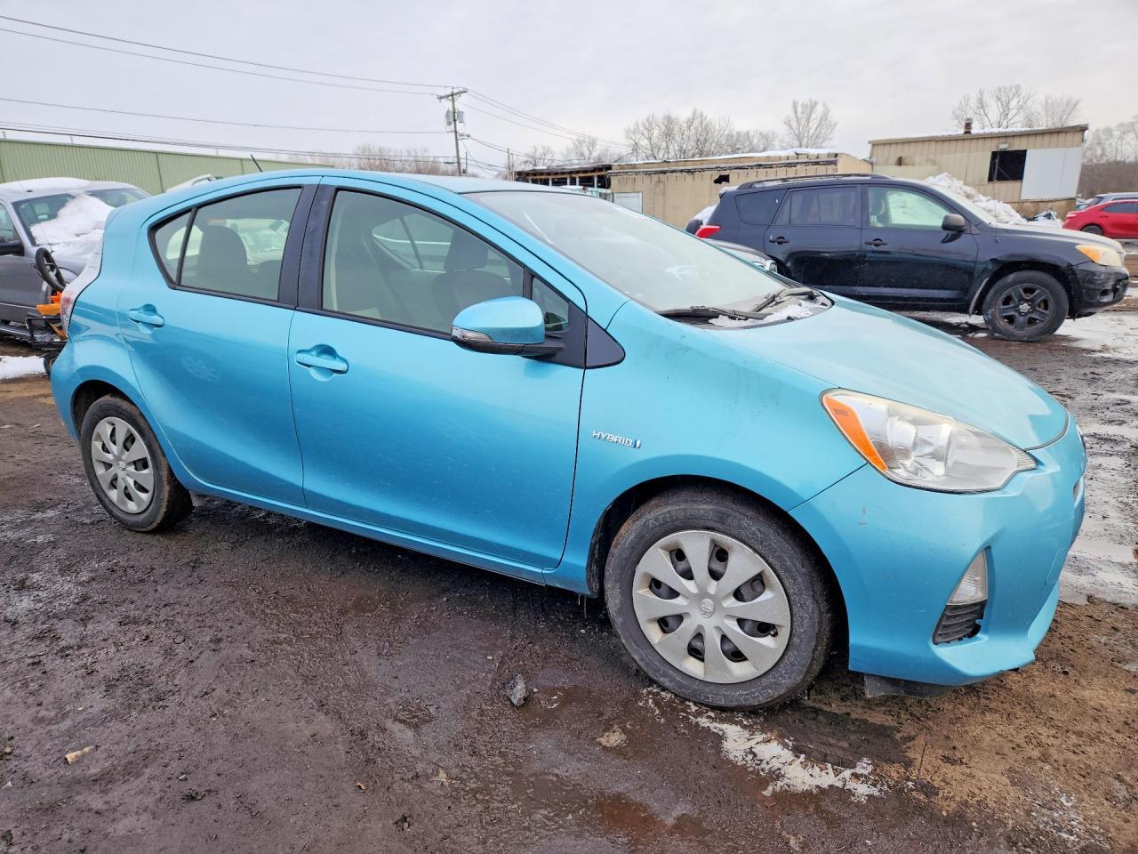 2014 TOYOTA Prius c