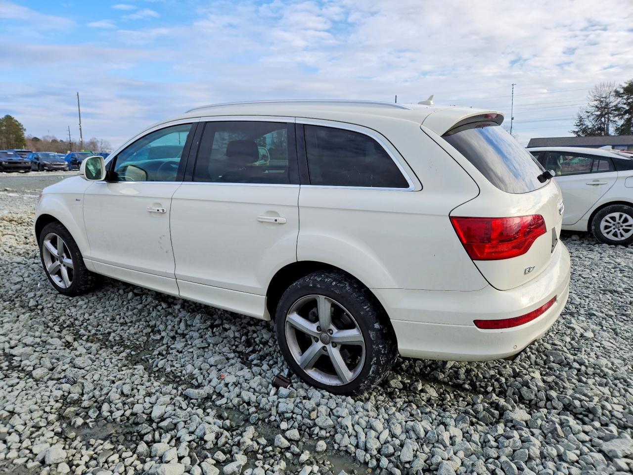 2009 AUDI Q7