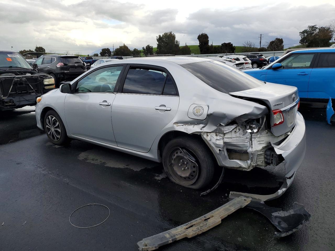 2013 TOYOTA COROLLA