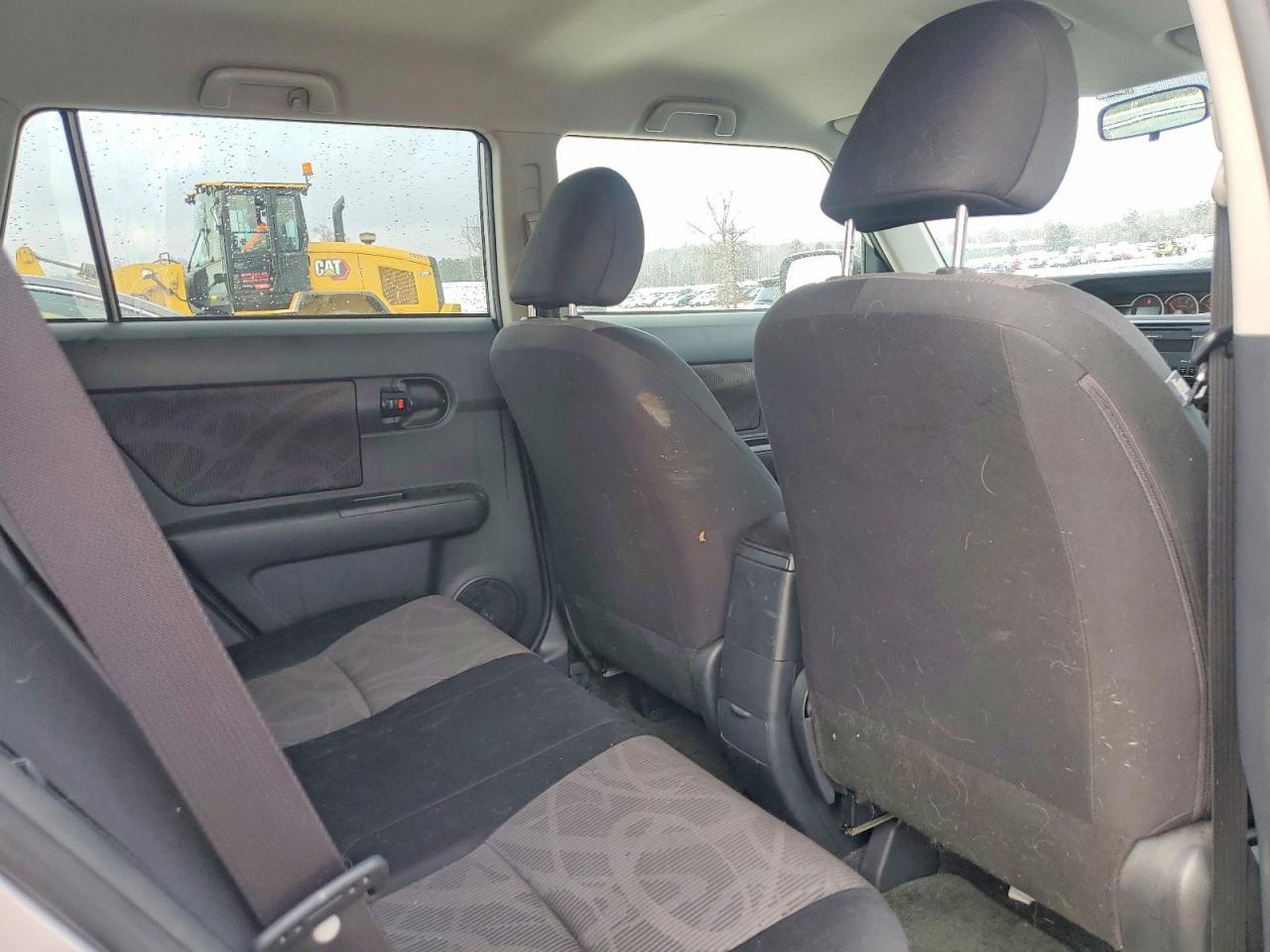 2013 TOYOTA SCION