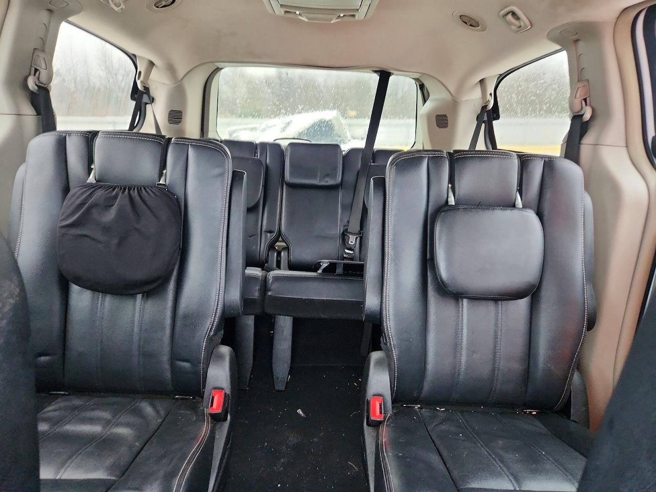 2014 CHRYSLER Town & Cnt
