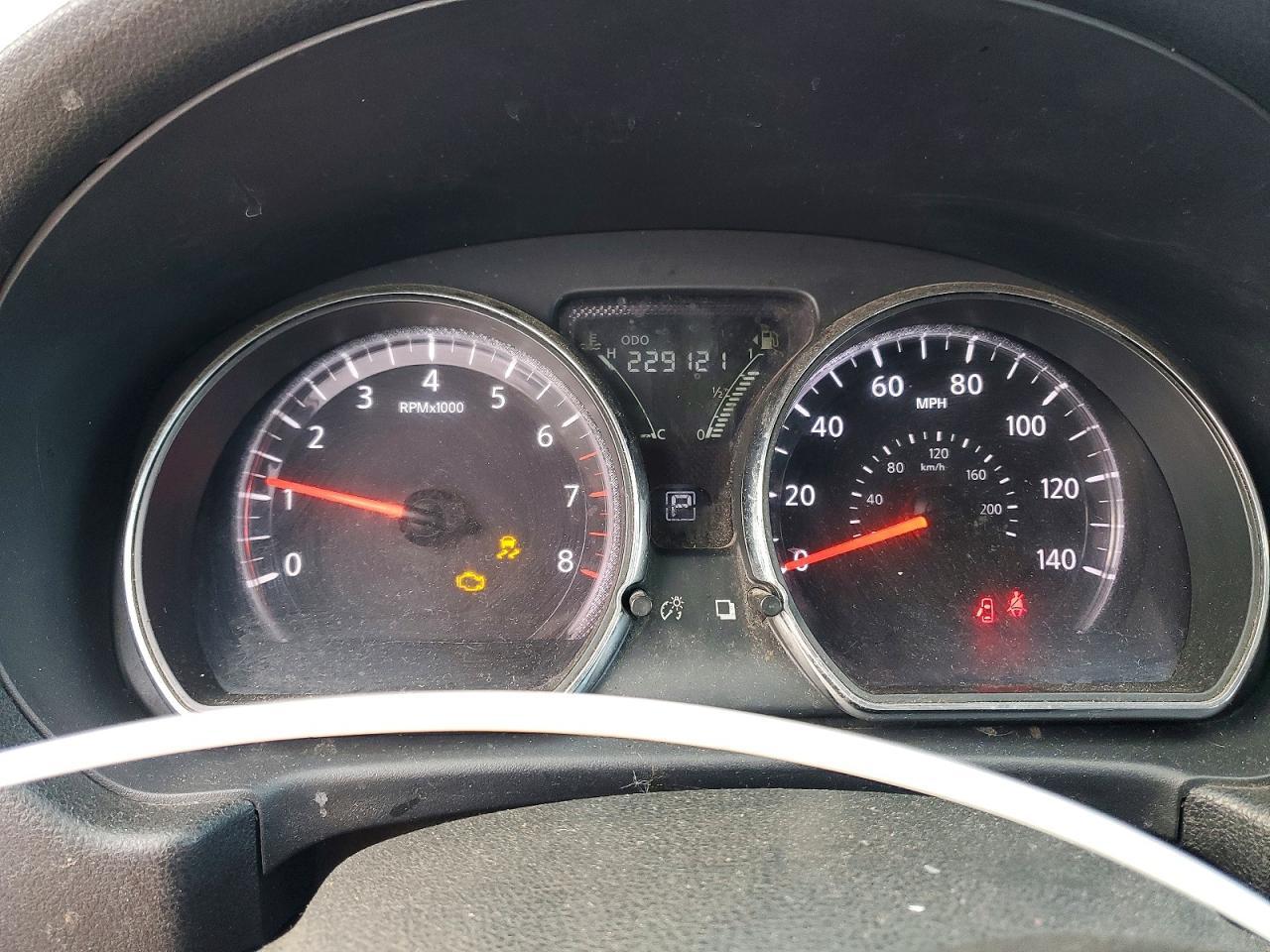 2015 NISSAN VERSA