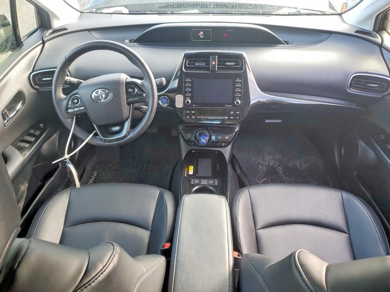 2022 TOYOTA PRIUS