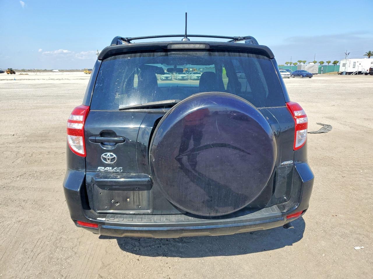 2011 TOYOTA RAV4