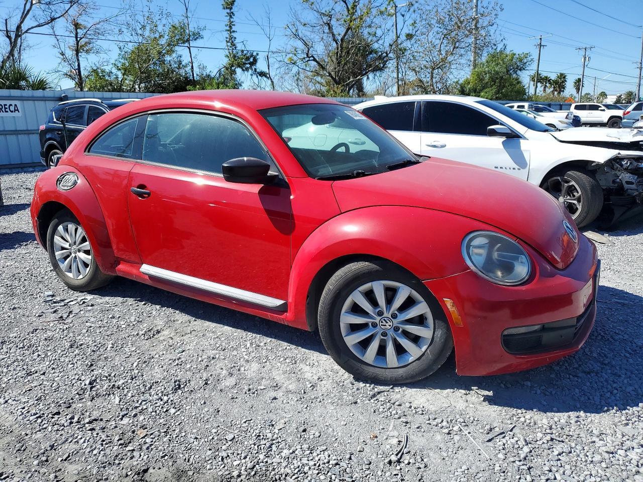 2015 VOLKSWAGEN Beetle