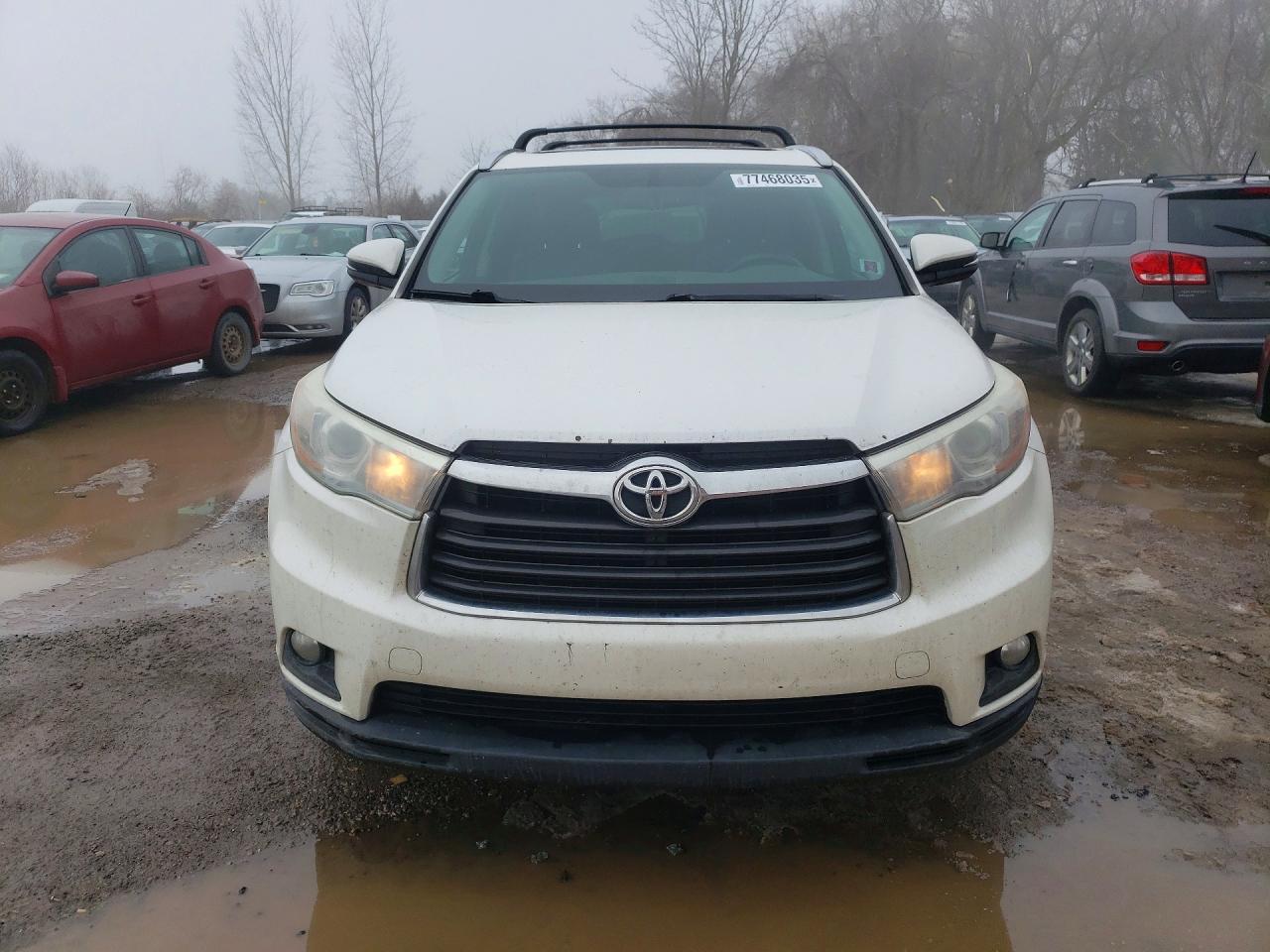 2016 TOYOTA HIGHLANDER