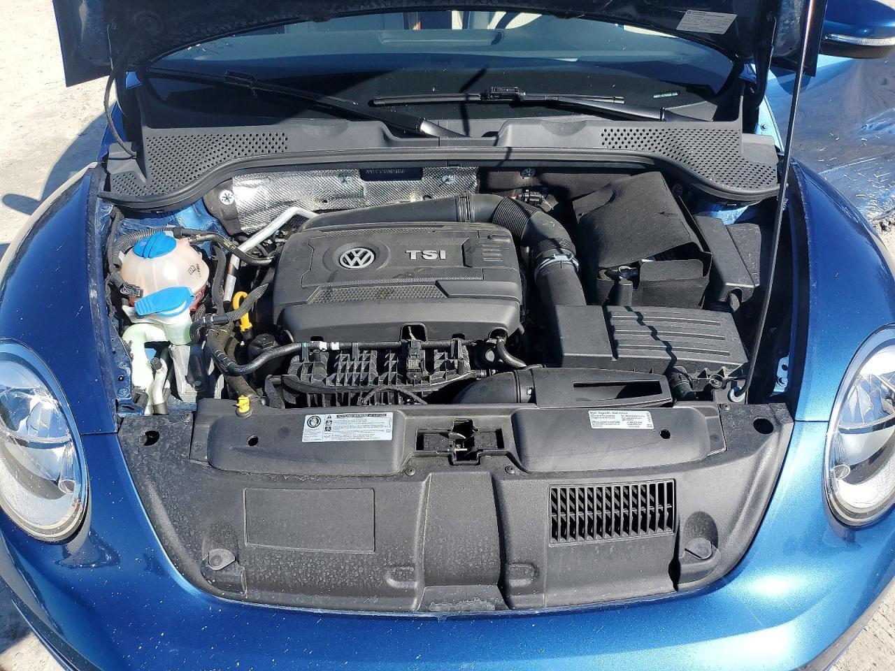 2017 VOLKSWAGEN Beetle