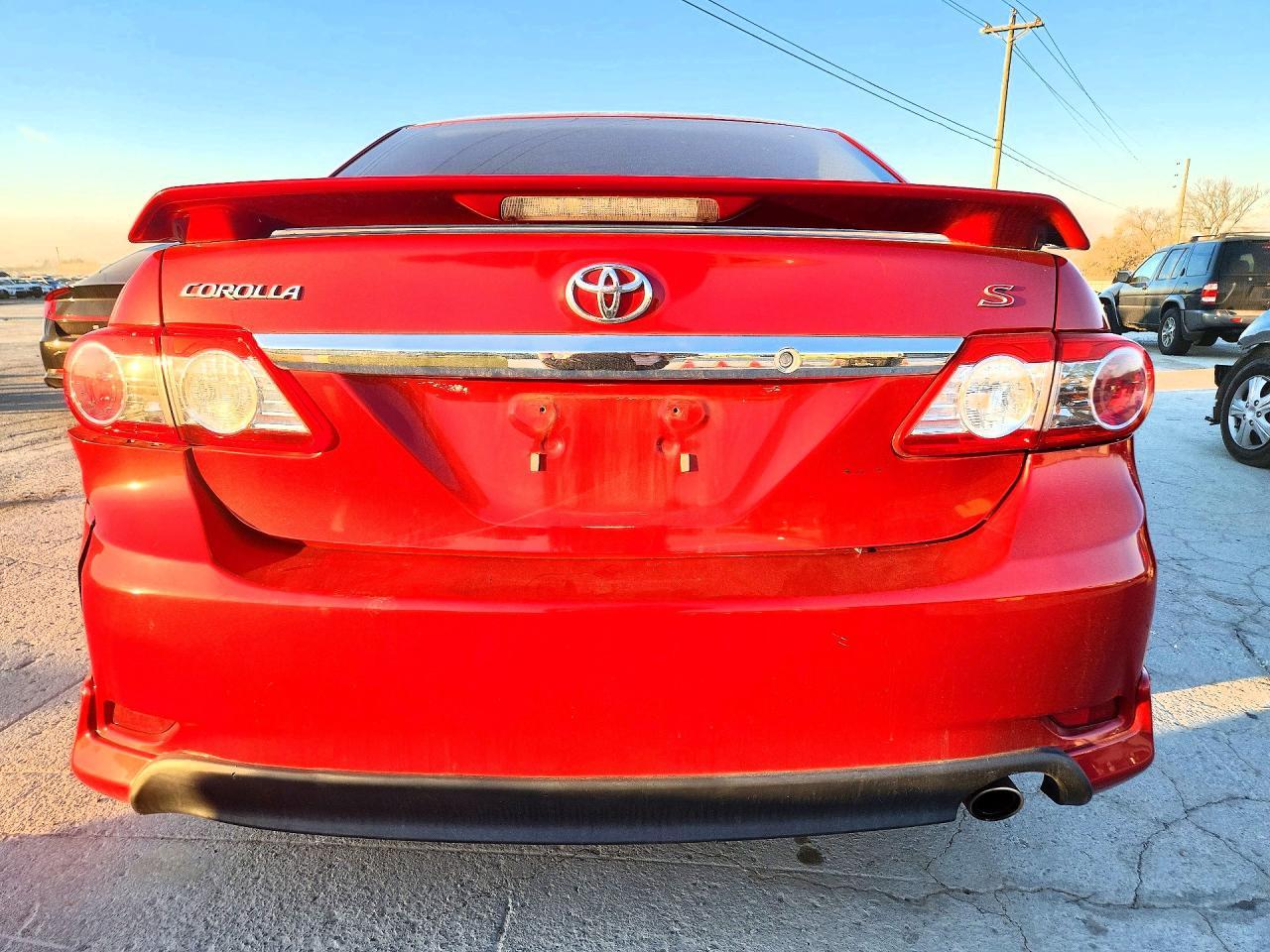 2011 TOYOTA COROLLA