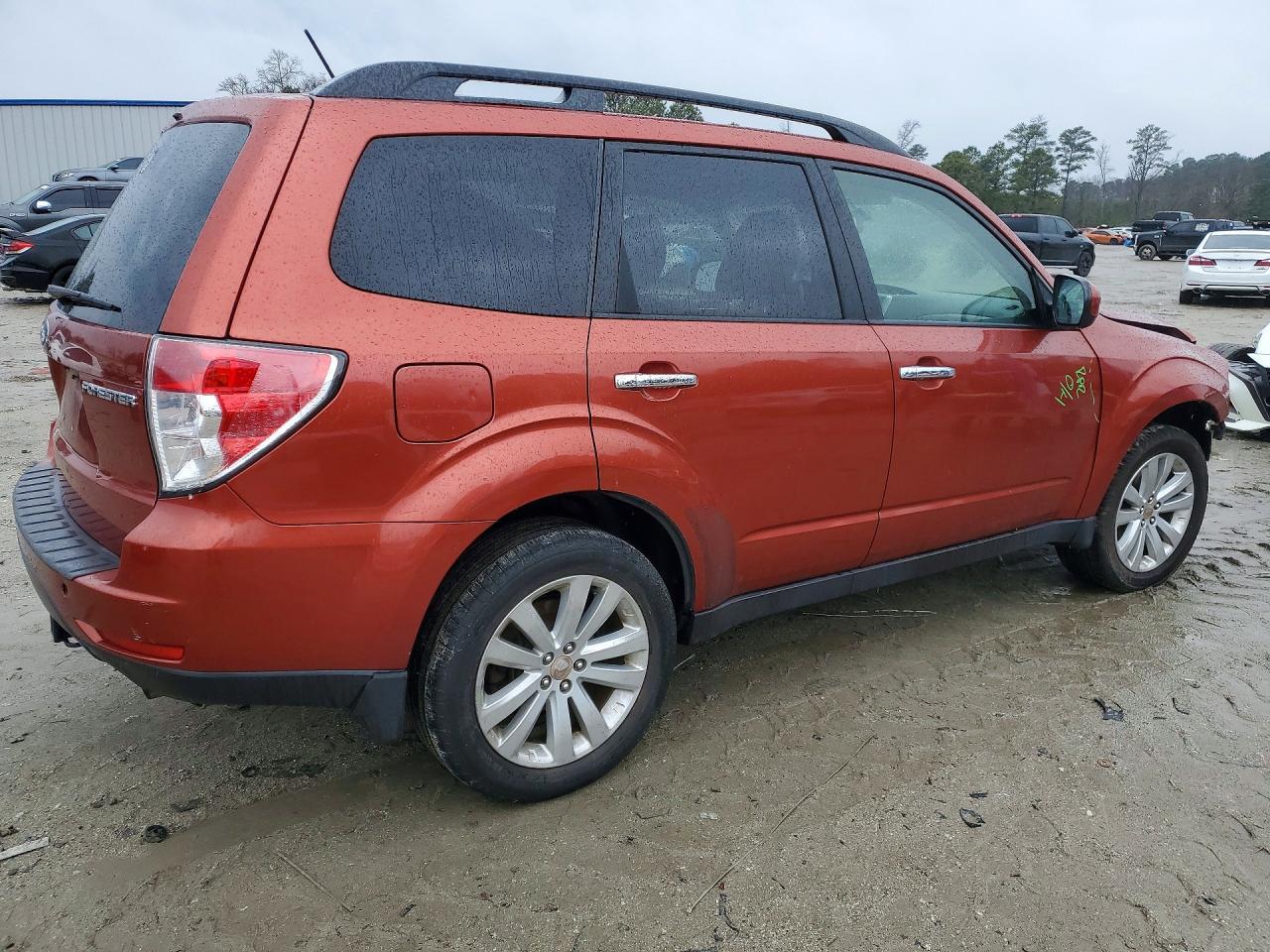 2011 SUBARU FORESTER