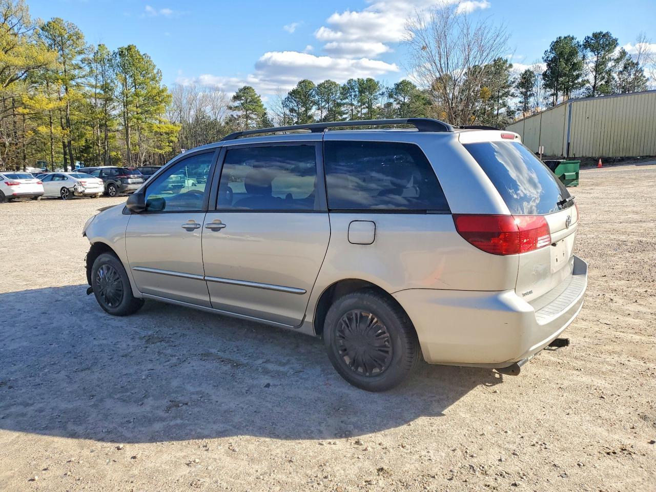 2005 TOYOTA SIENNA
