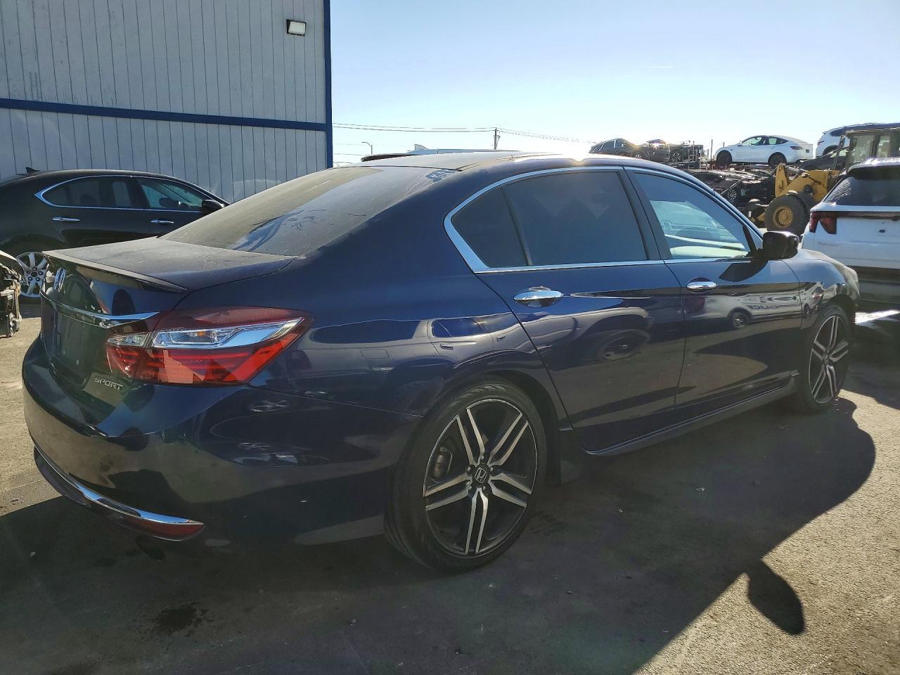 2017 HONDA ACCORD