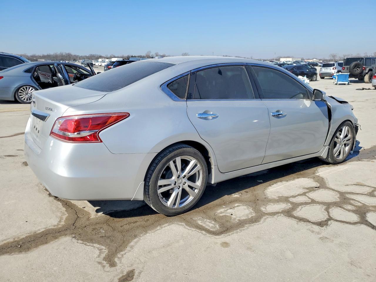 2013 NISSAN ALTIMA