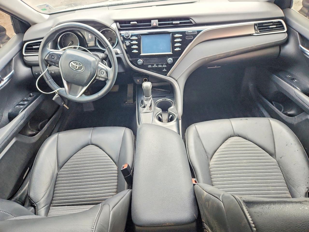 2018 TOYOTA CAMRY