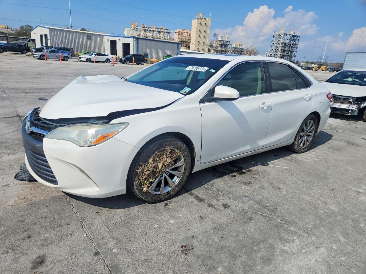 2015 TOYOTA CAMRY