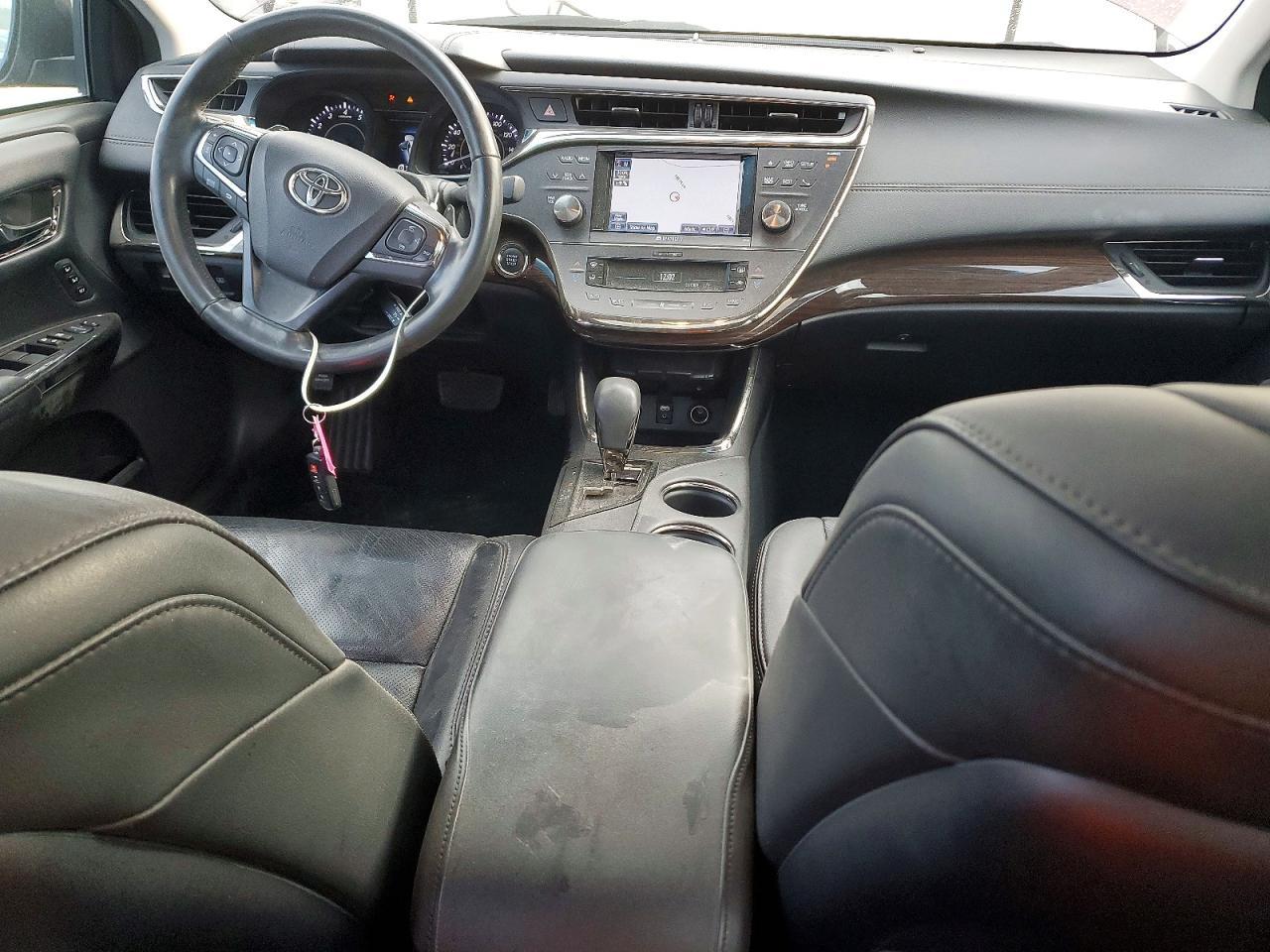 2013 TOYOTA Avalon