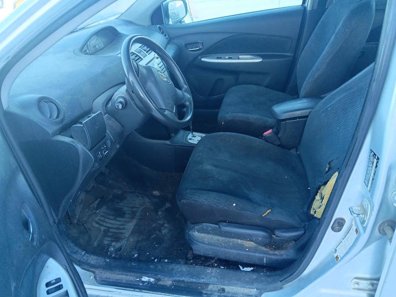2008 TOYOTA YARIS