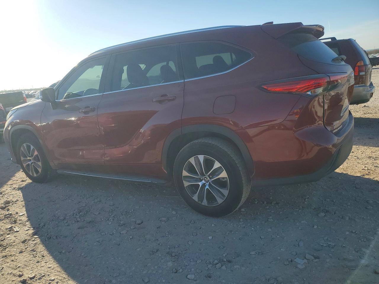 2021 TOYOTA HIGHLANDER