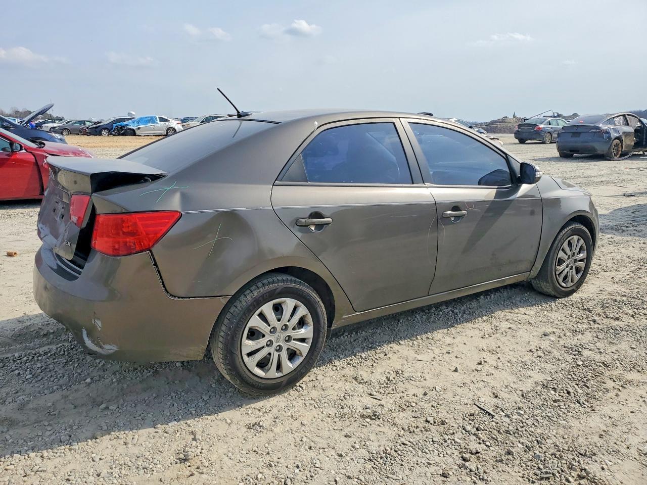2010 KIA FORTE