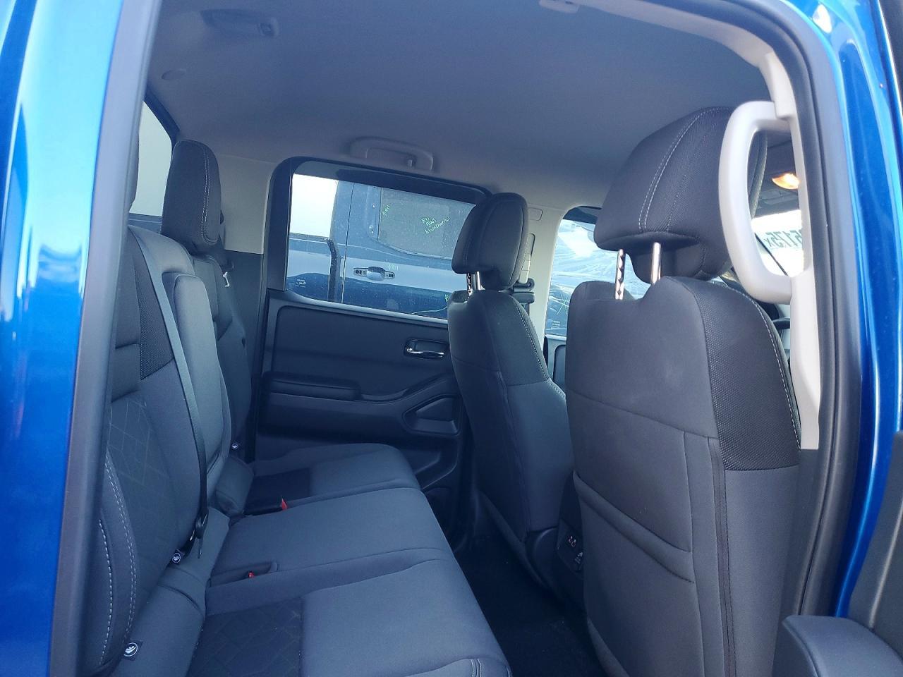 2025 NISSAN Frontier