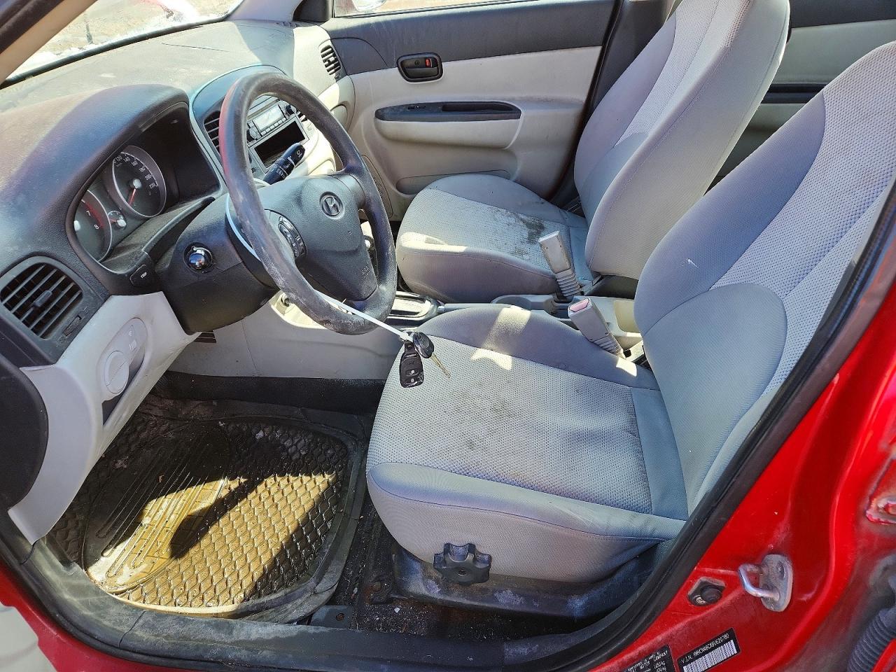 2011 HYUNDAI ACCENT