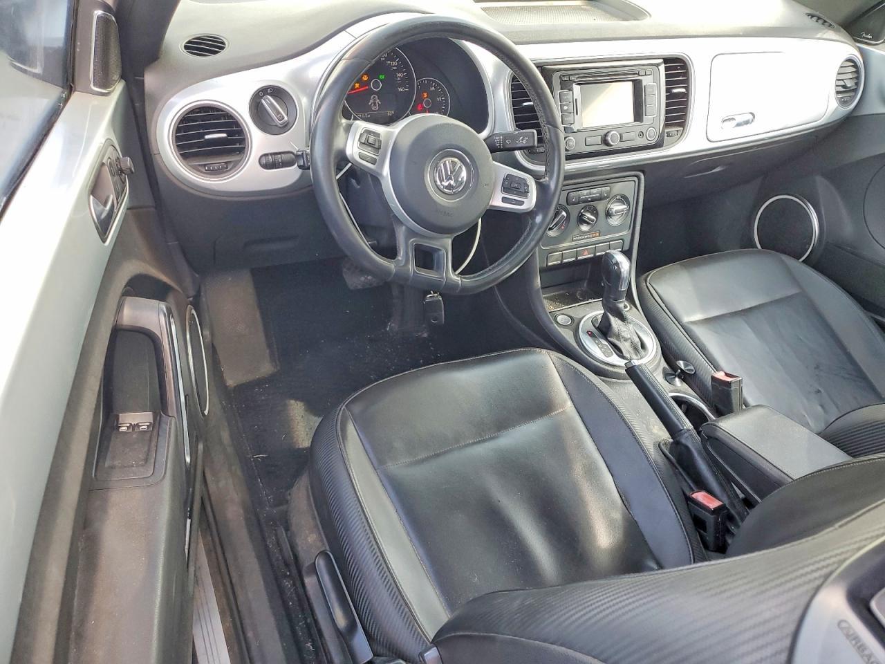 2012 VOLKSWAGEN Beetle