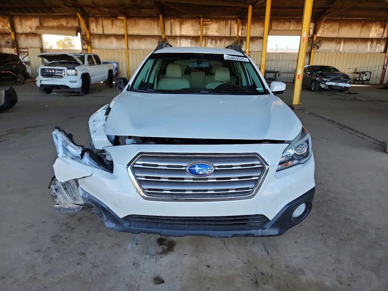 2015 SUBARU Outback