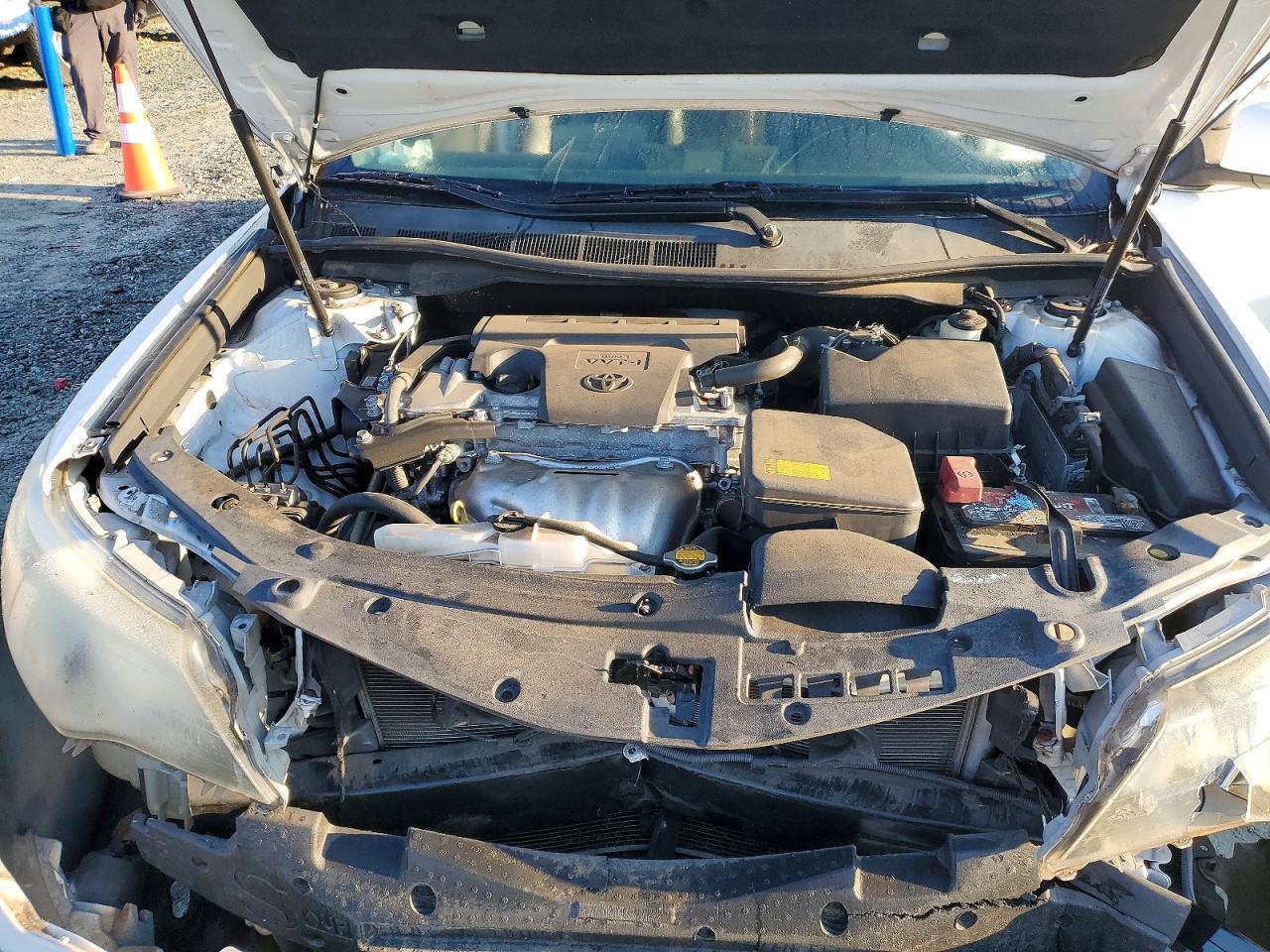2014 TOYOTA CAMRY