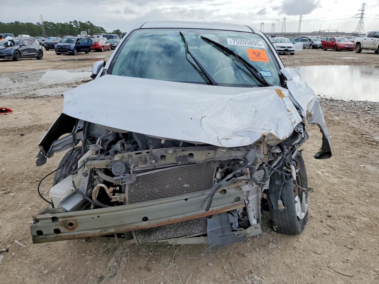 2012 NISSAN VERSA