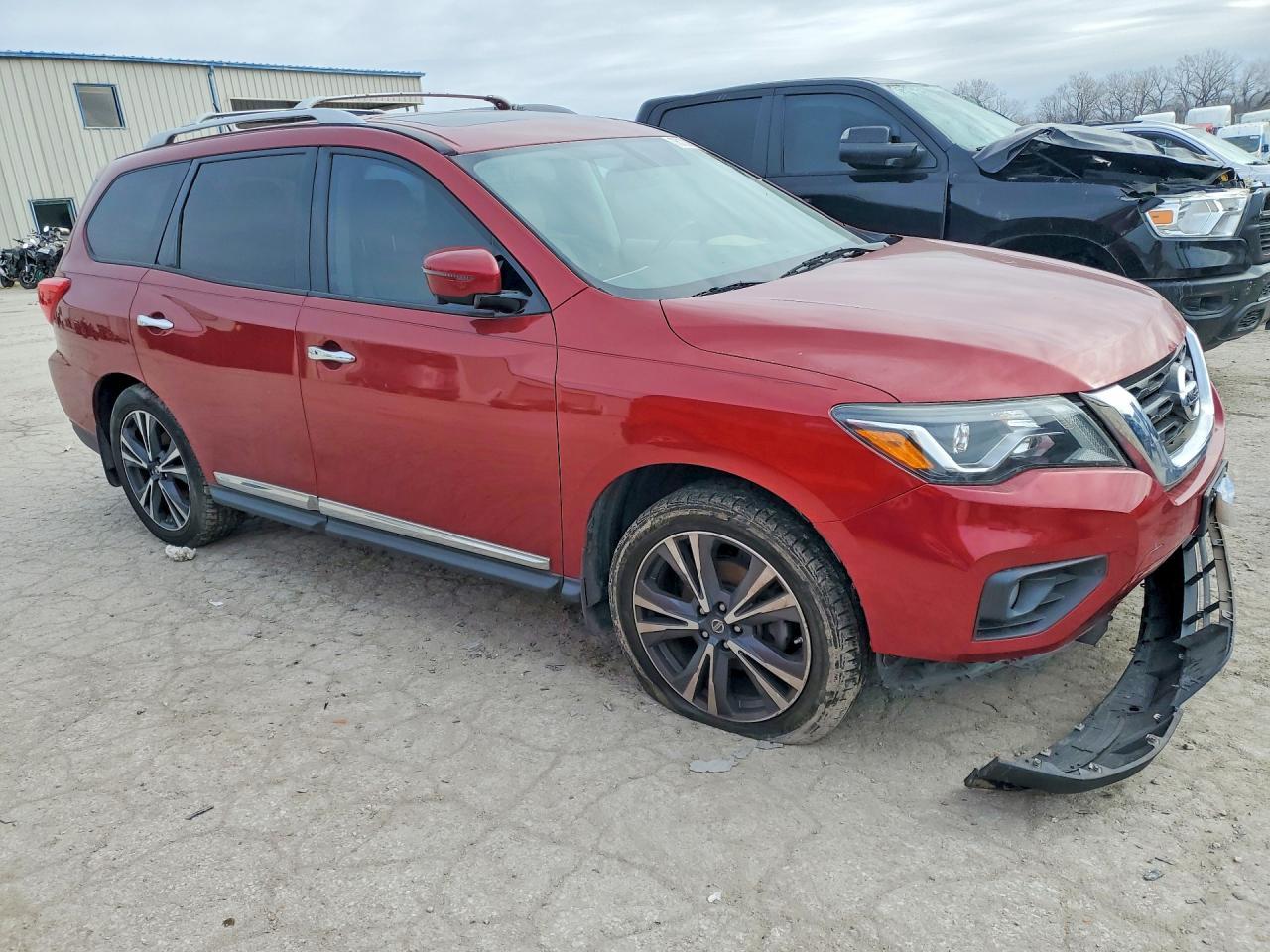 2017 NISSAN PATHFINDER