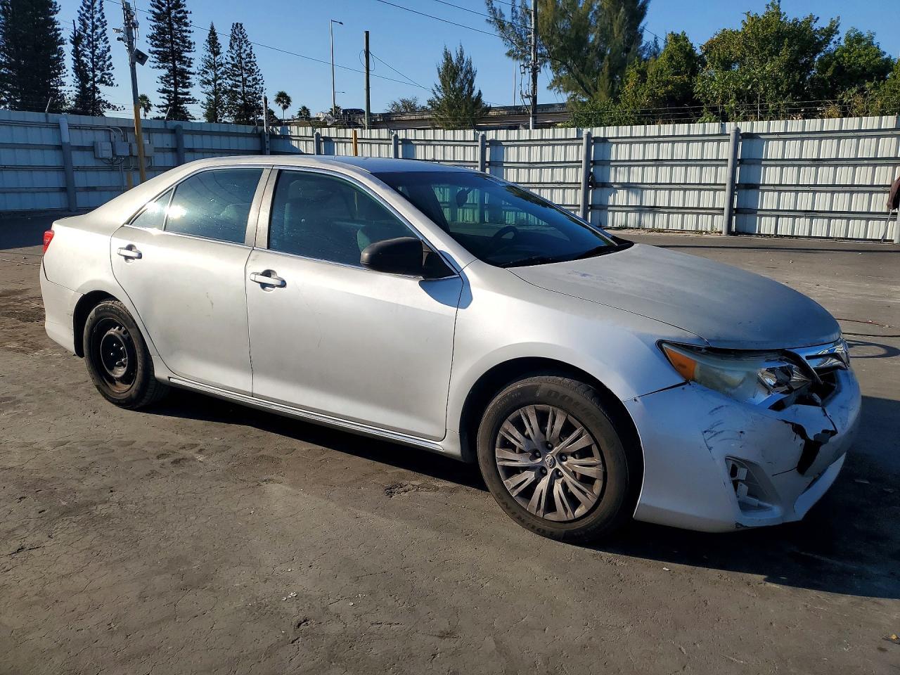 2012 TOYOTA CAMRY