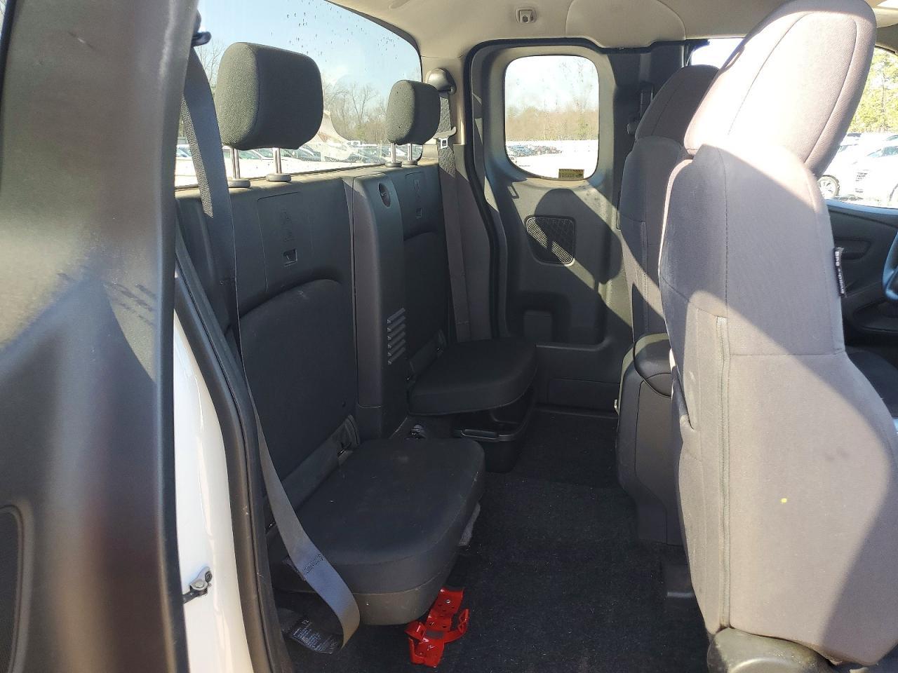 2024 NISSAN Frontier
