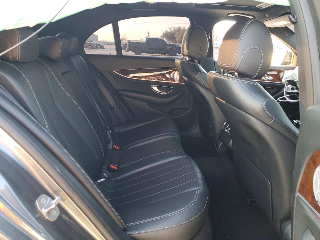 2017 MERCEDES-BENZ E-Class