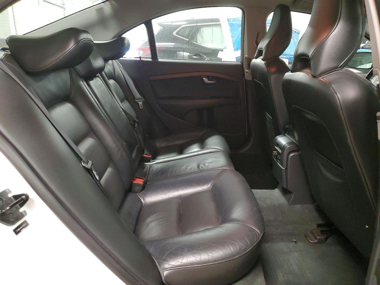 2010 VOLVO S80