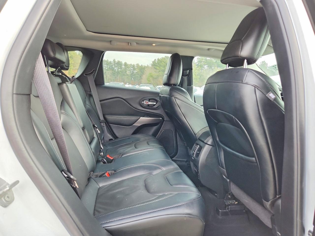 2022 JEEP CHEROKEE
