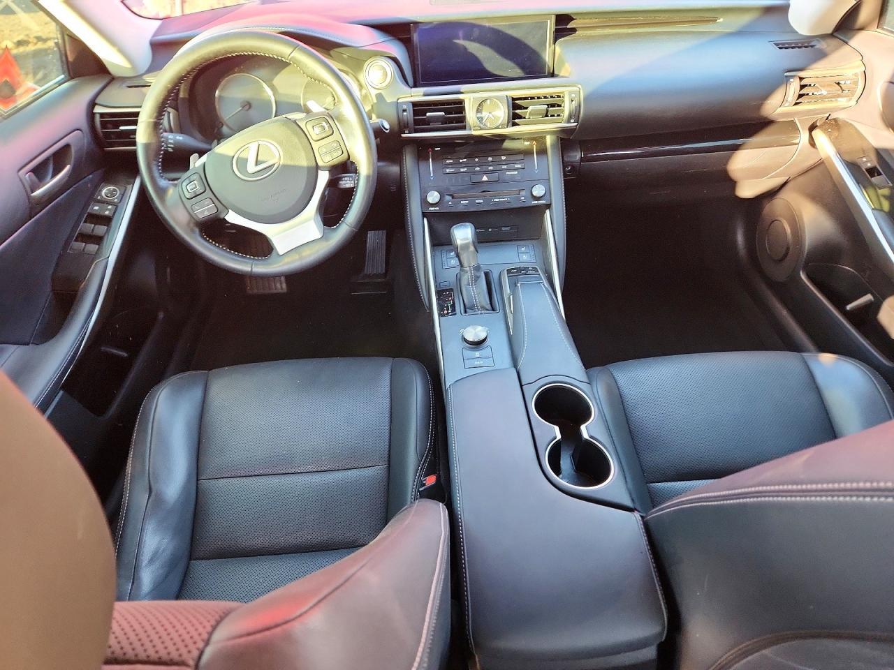 2017 LEXUS IS 200t