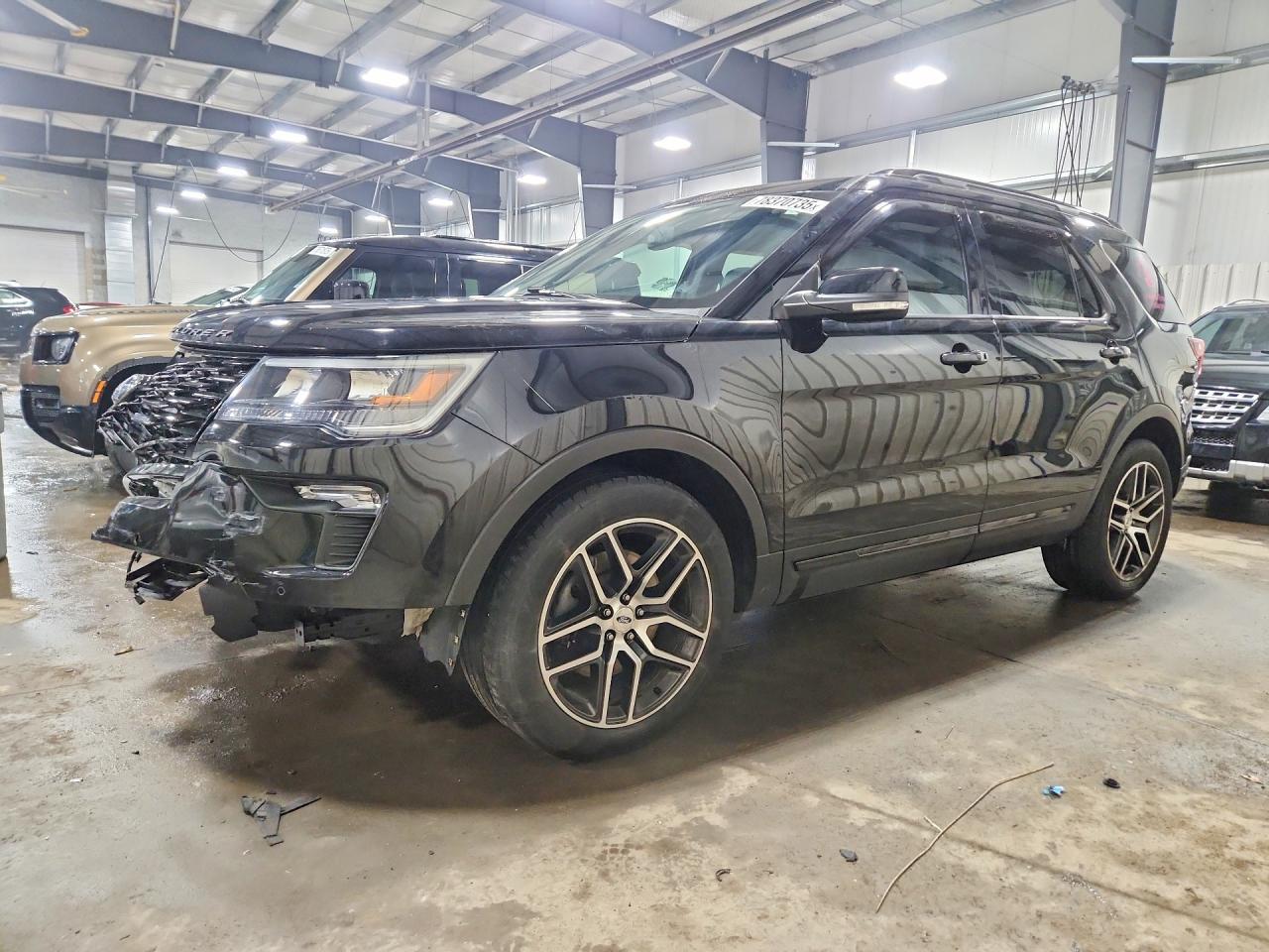 2019 FORD Explorer Sport Trac