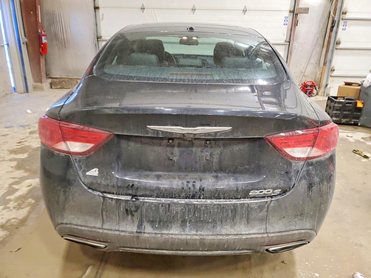2015 CHRYSLER 200