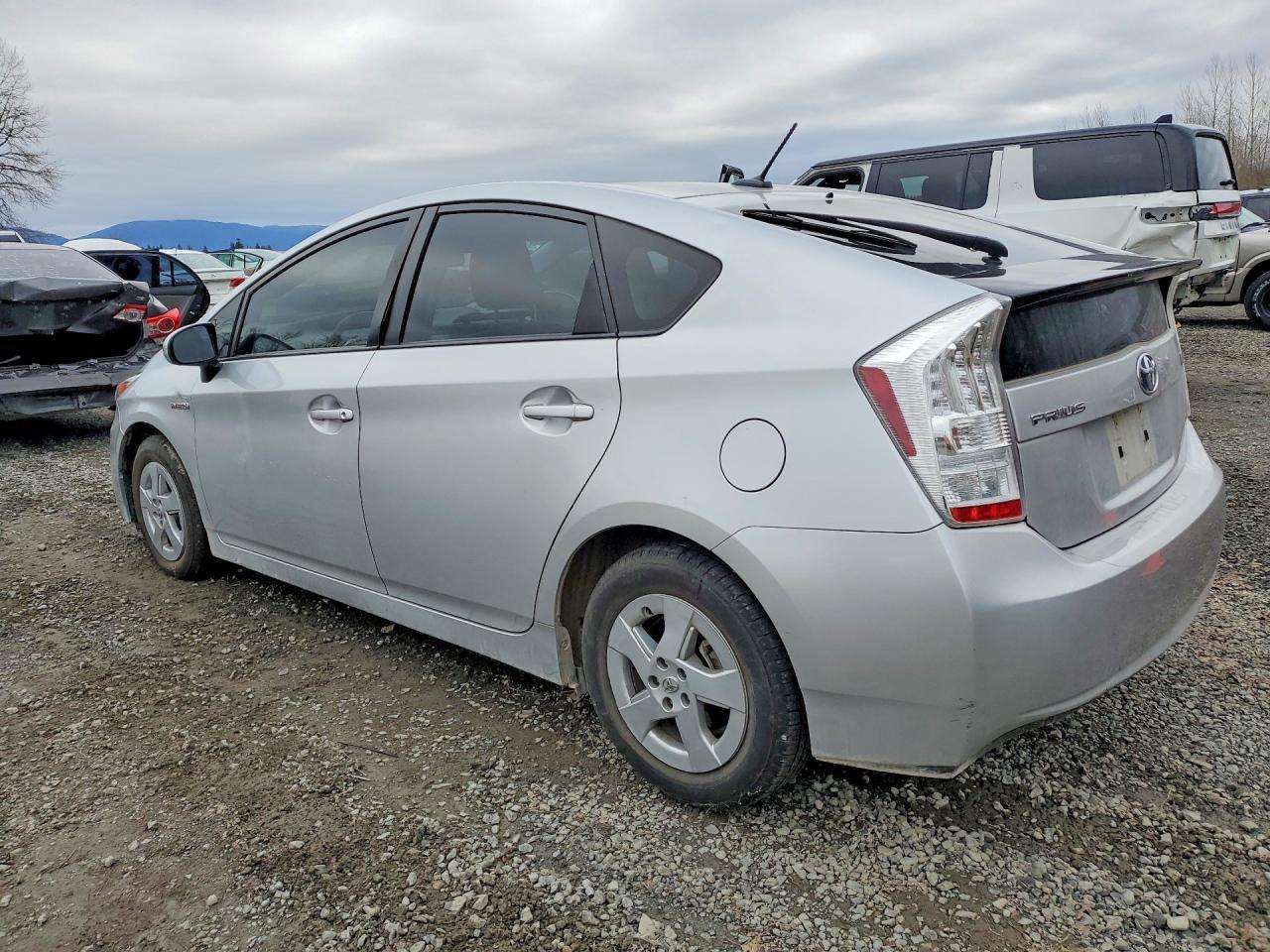 2011 TOYOTA PRIUS