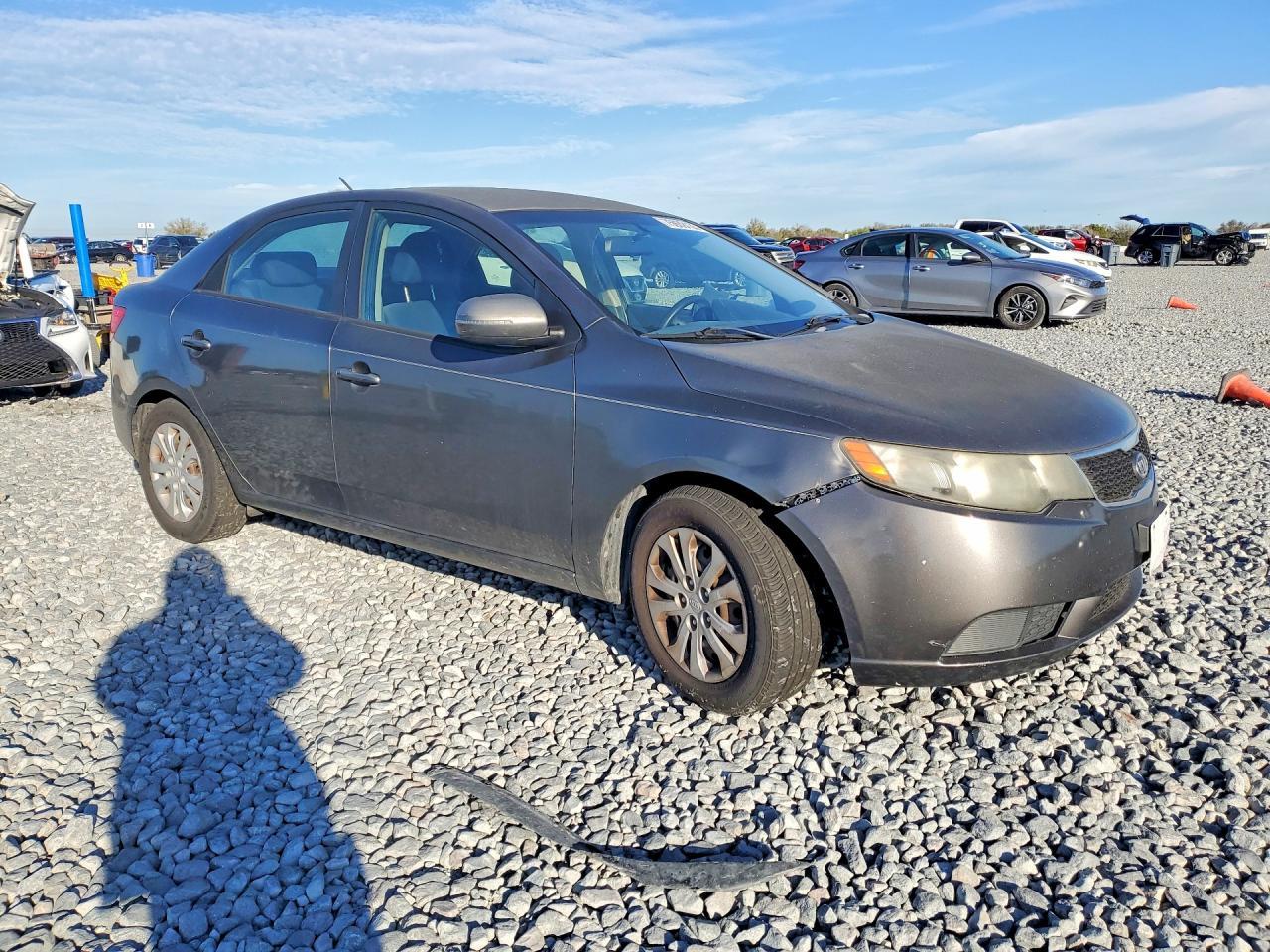 2013 KIA FORTE