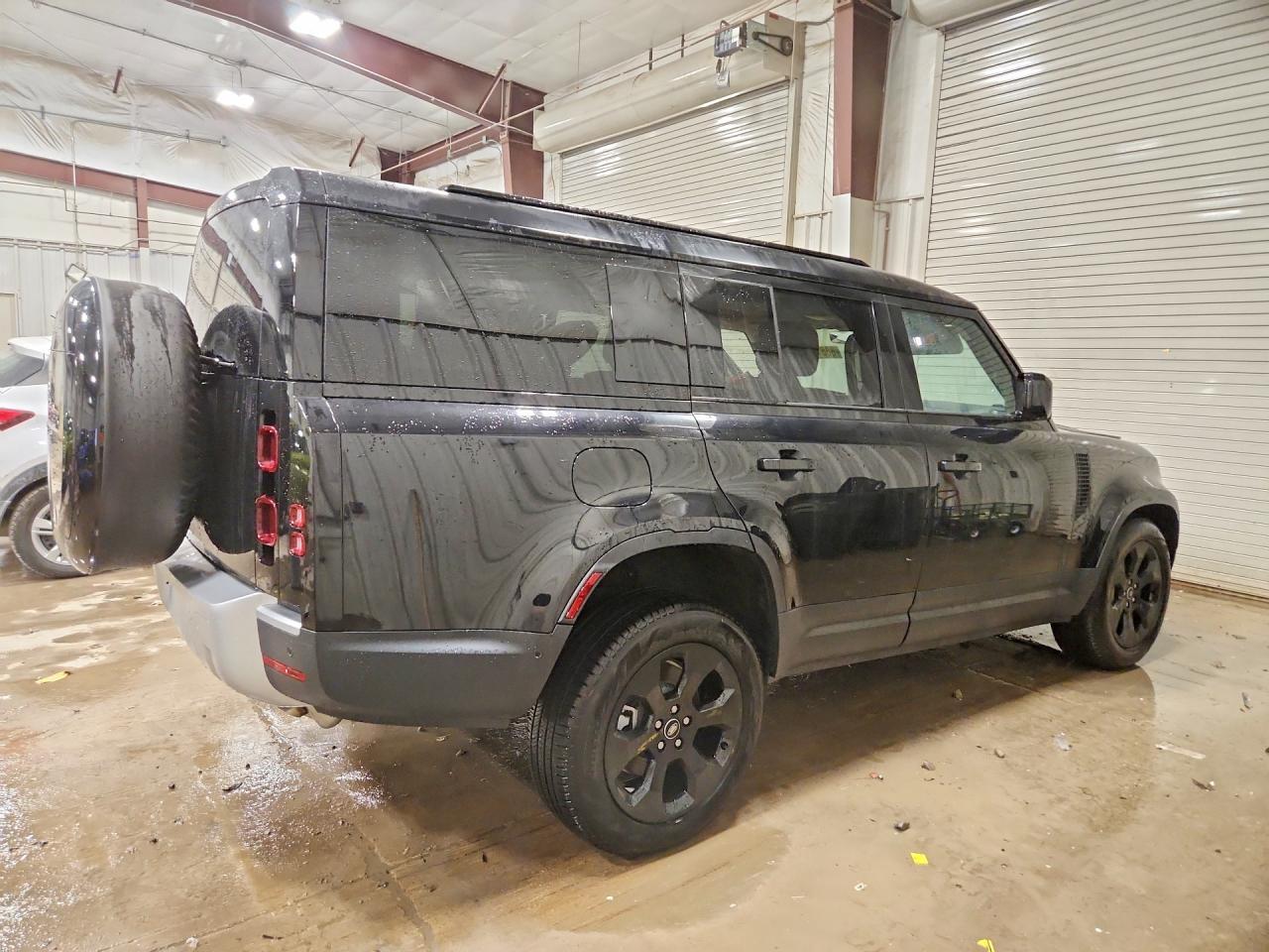 2025 LAND ROVER