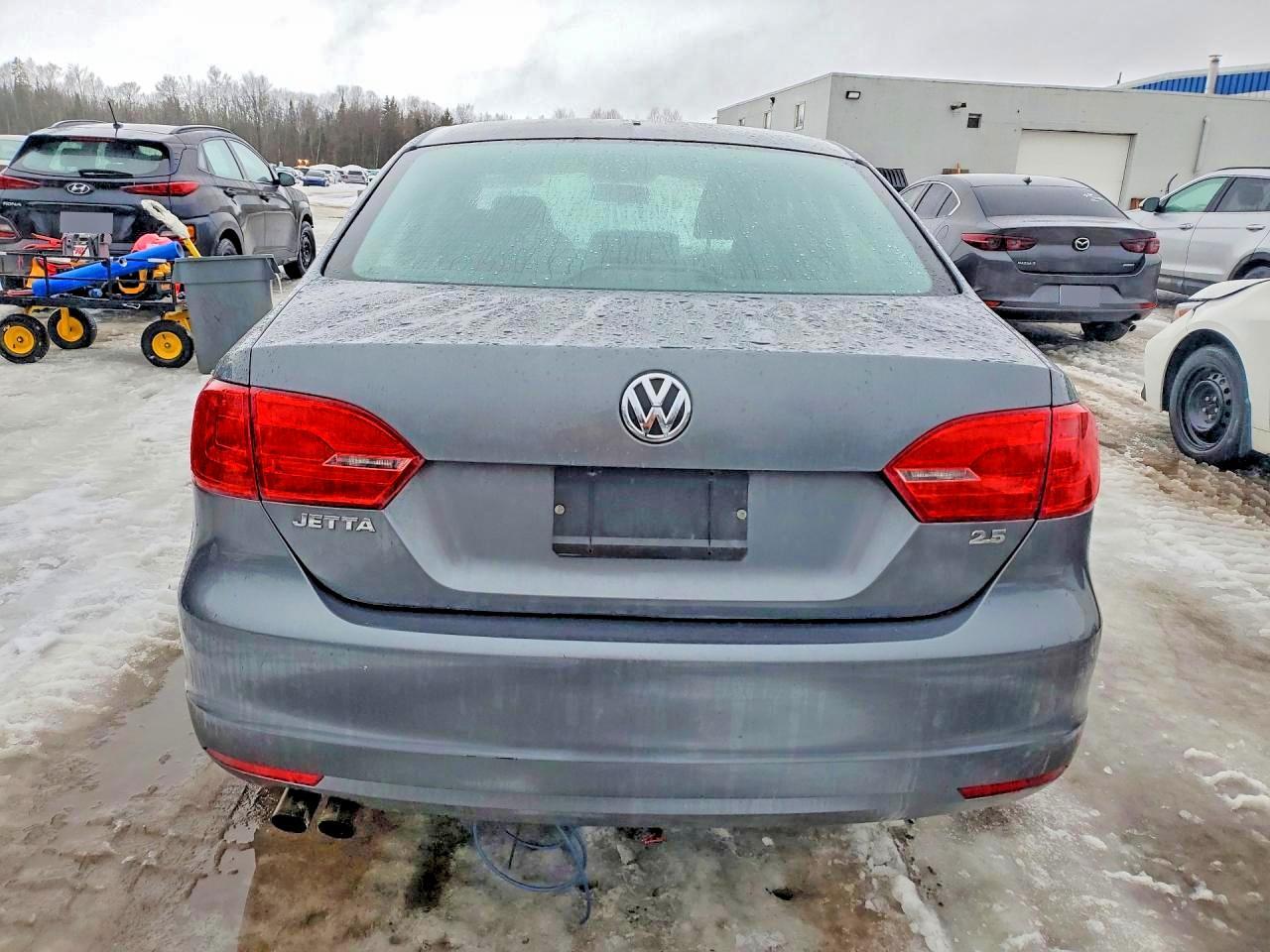 2013 VOLKSWAGEN JETTA