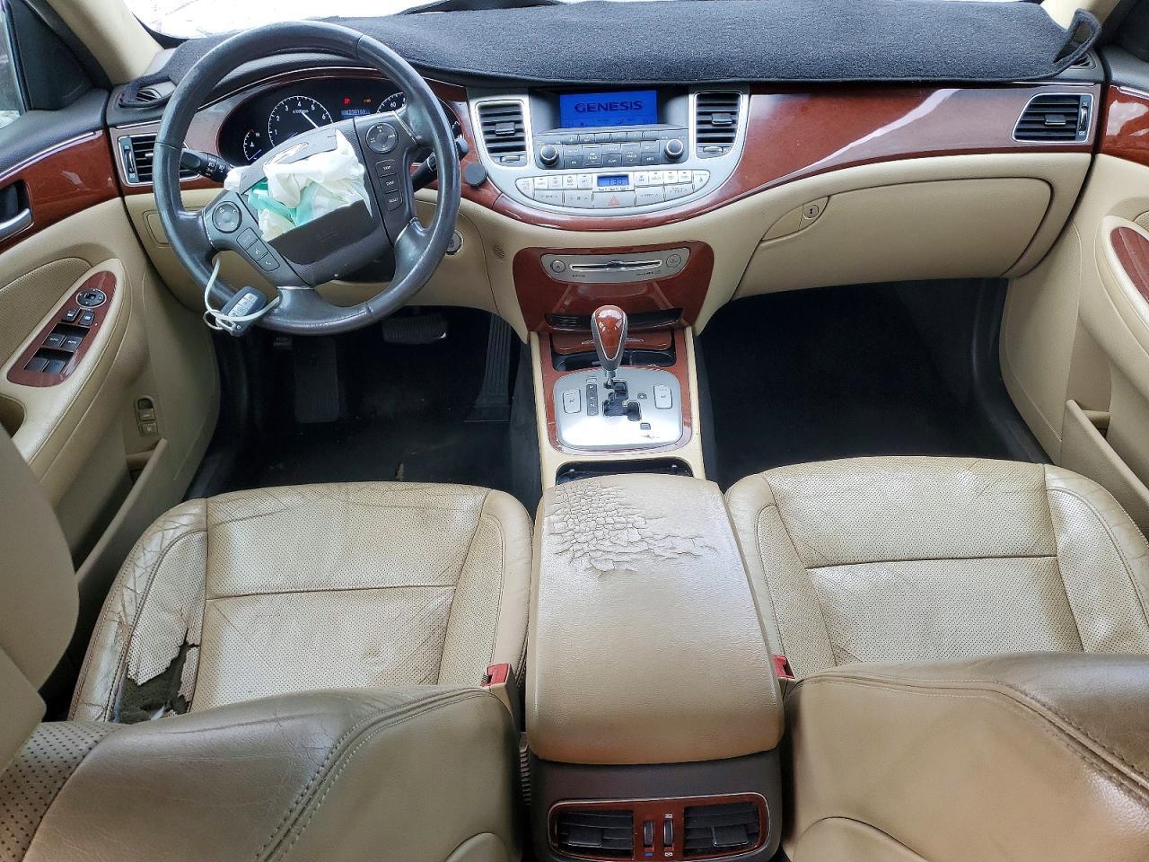 2012 HYUNDAI GENESIS