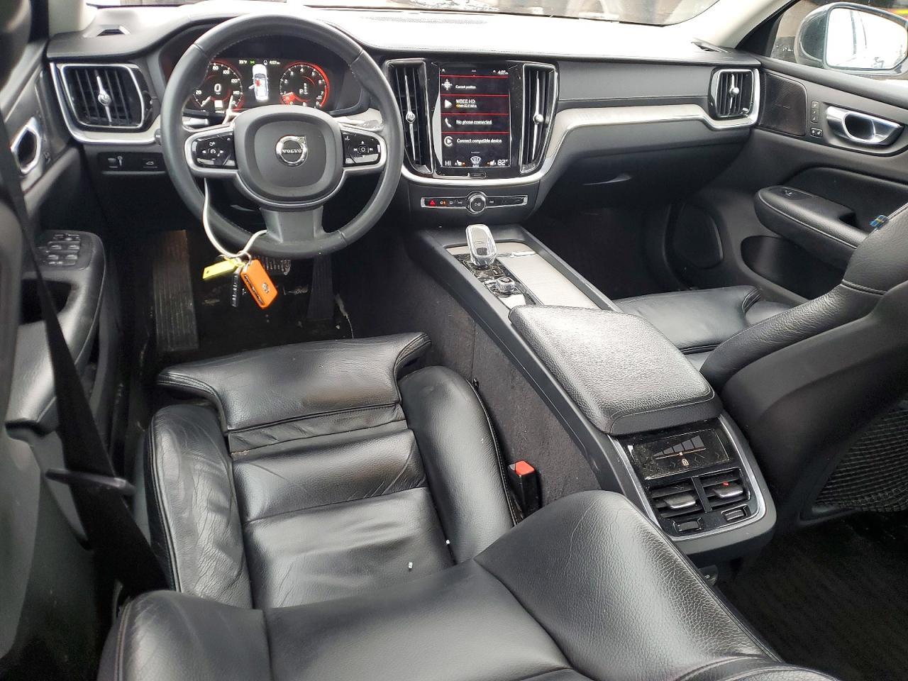 2022 VOLVO S60
