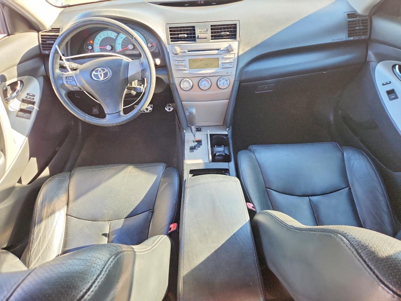 2011 TOYOTA CAMRY